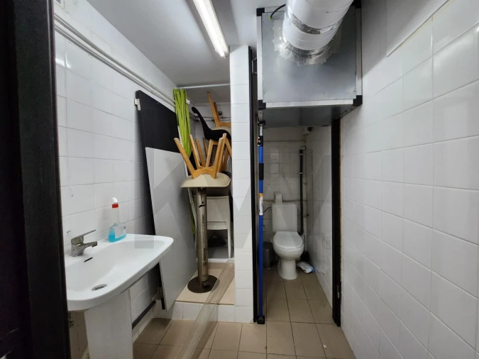 Loja para Venda em Gafanha da Encarnação Foto 32