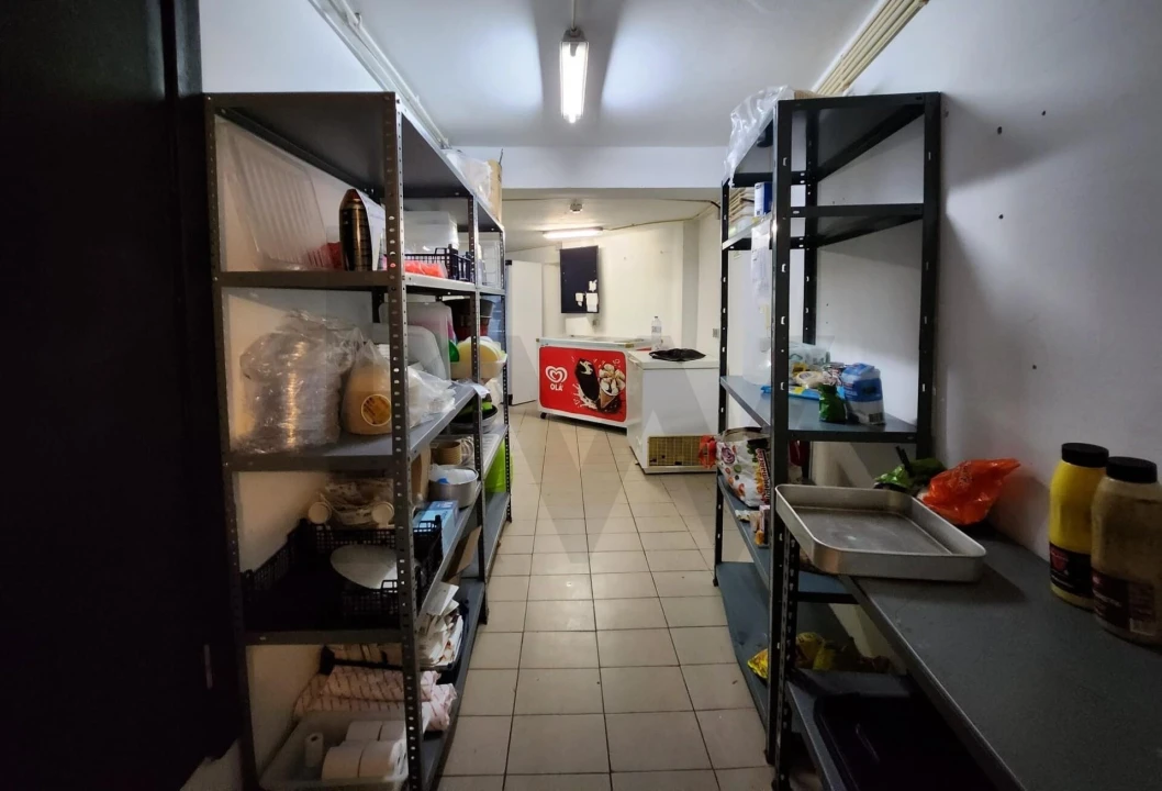 Loja para Venda em Gafanha da Encarnação Foto 22