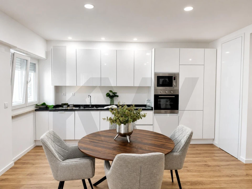 Apartamento T3 para Venda em Benfica Foto 1