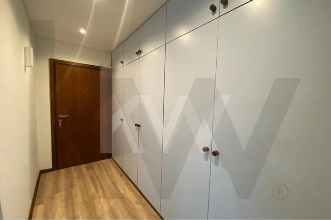 Apartamento T2 para Arrendamento em Ramalde Foto 13