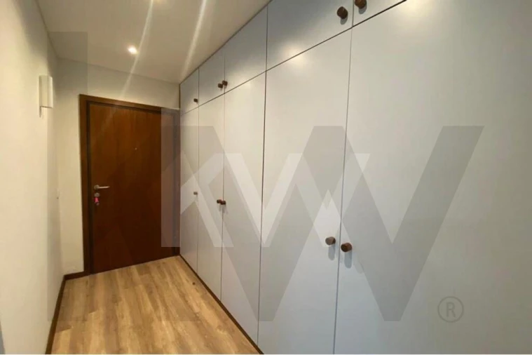 Apartamento T2 para Arrendamento em Ramalde Foto 13