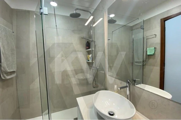 Apartamento T2 para Arrendamento em Ramalde Foto 9