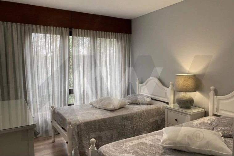 Apartamento T2 para Arrendamento em Ramalde Foto 7