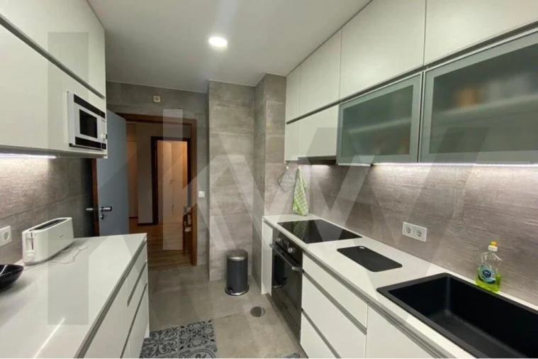 Apartamento T2 para Arrendamento em Ramalde Foto 5