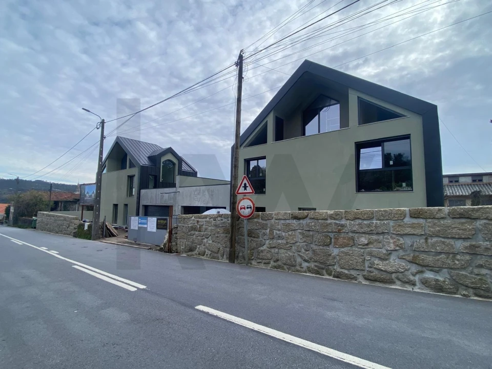 Moradia T3 para Venda em Monte Córdova Foto 18