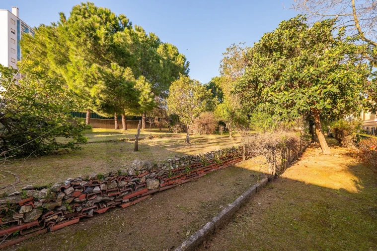 Moradia T7 para Venda em Penha de França Foto 7