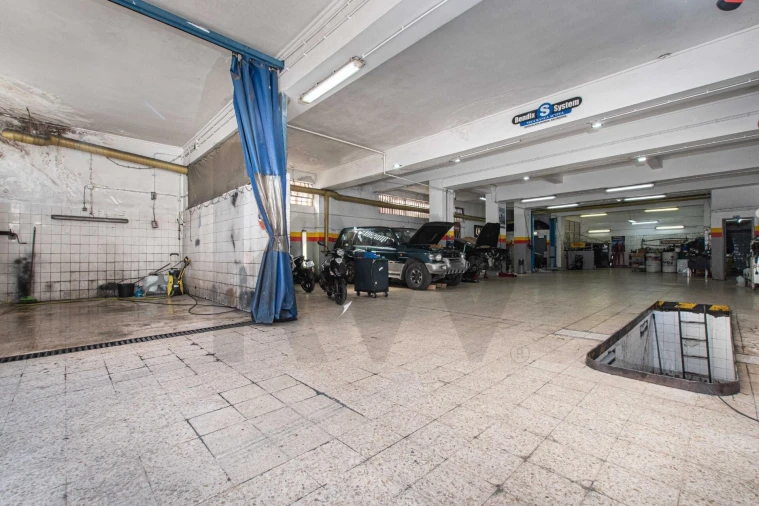 Armazém para Venda em Odivelas Foto 3