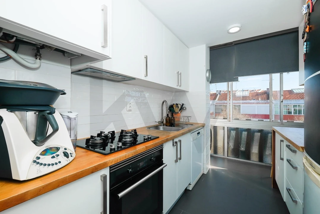 Apartamento T3 para Venda em Odivelas Foto 1