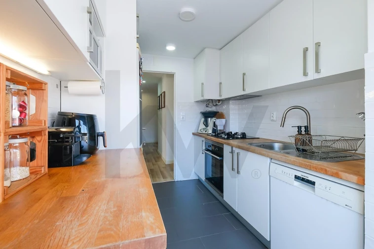 Apartamento T3 para Venda em Odivelas Foto 2