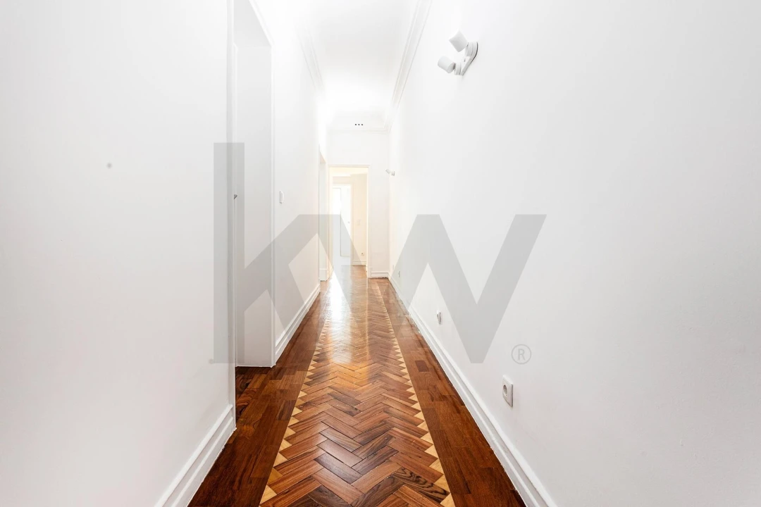 Apartamento T4 para Arrendamento em Santo António Foto 10