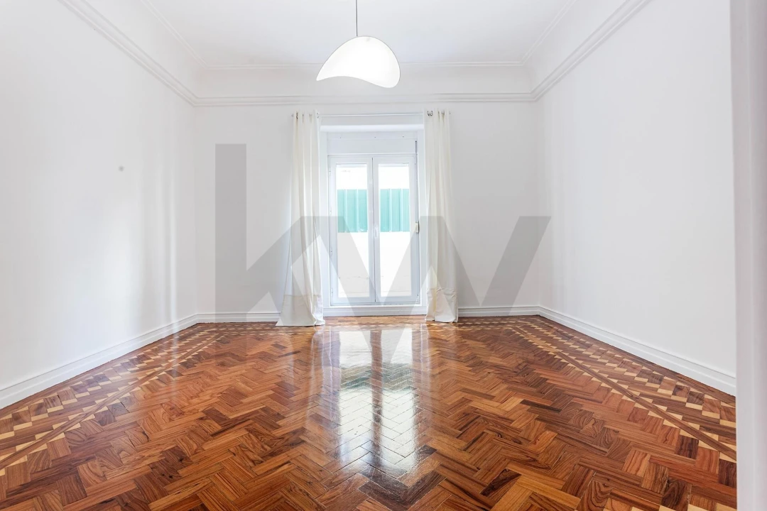 Apartamento T4 para Arrendamento em Santo António Foto 22