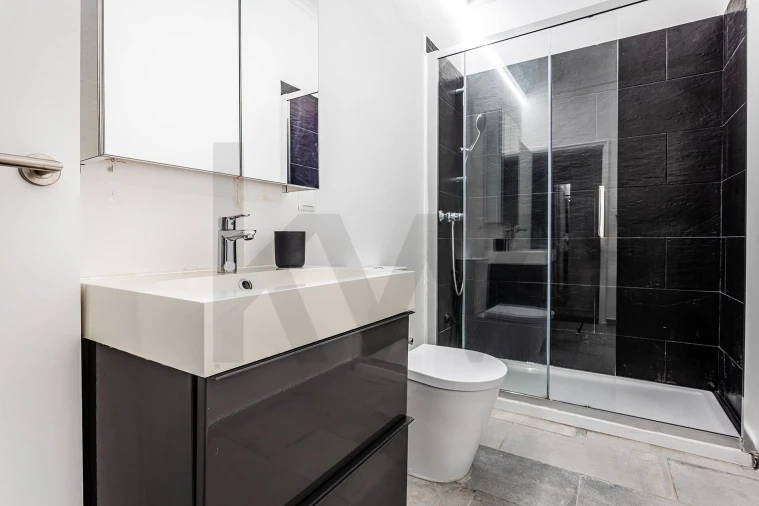 Apartamento T4 para Arrendamento em Santo António Foto 13