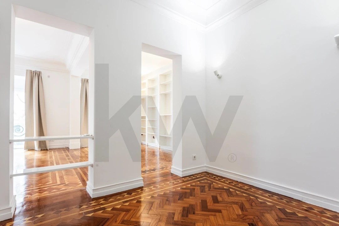 Apartamento T4 para Arrendamento em Santo António Foto 35