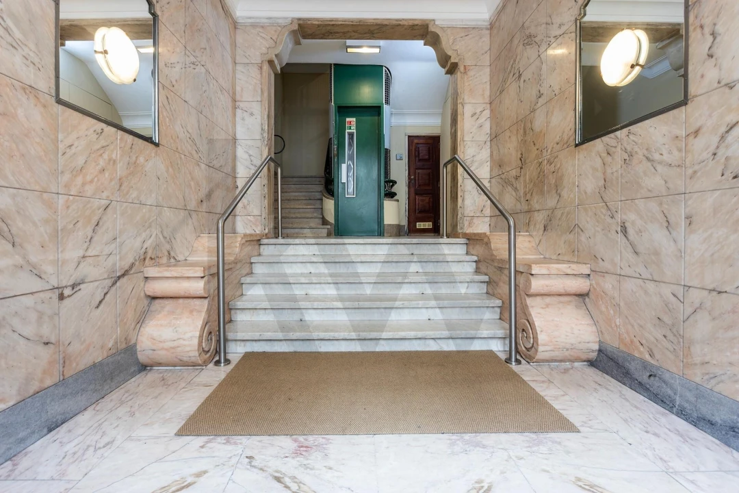 Apartamento T4 para Arrendamento em Santo António Foto 39