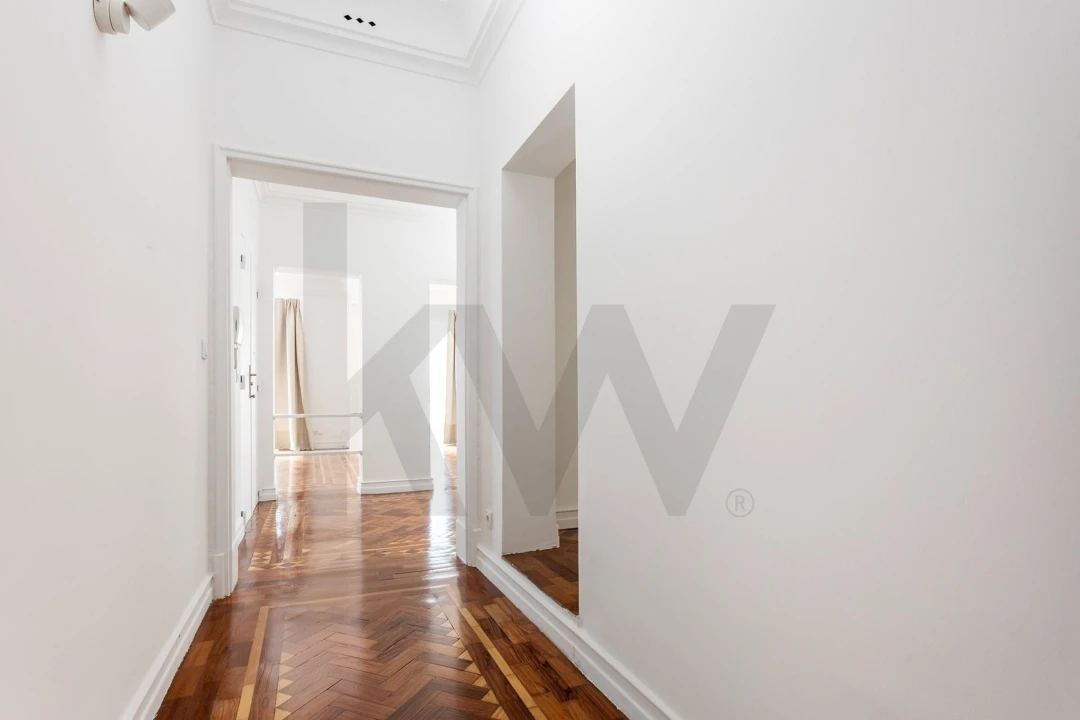 Apartamento T4 para Arrendamento em Santo António Foto 34