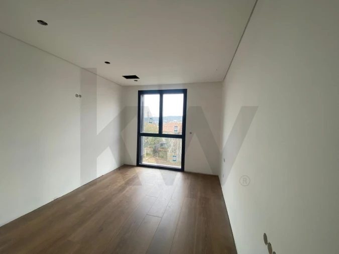 Moradia T3 para Venda em Monte Córdova Foto 24