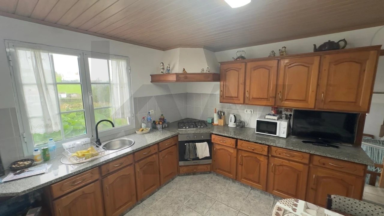 Moradia T1 para Venda em Algarvia Foto 5