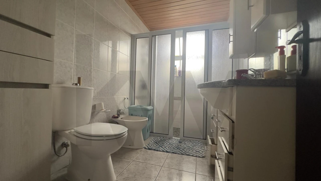 Moradia T1 para Venda em Algarvia Foto 15