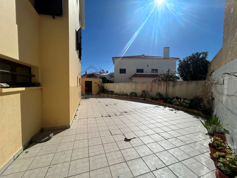 Moradia T3 para Venda em Peniche Foto 10