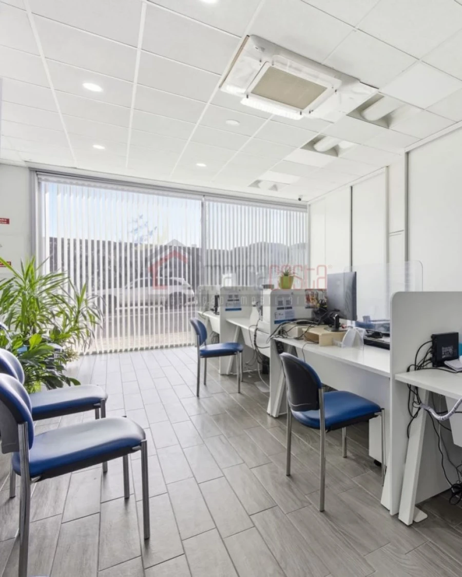 Prédio para Venda em Peniche Foto 3