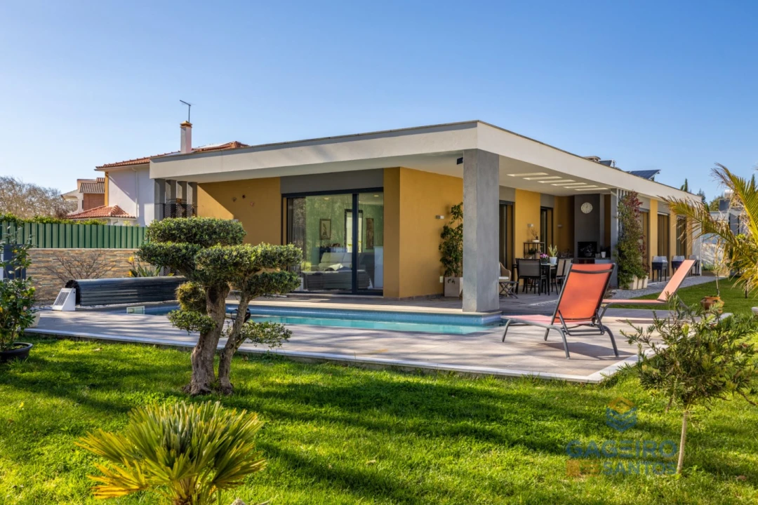 Moradia T3 para Venda em Foz do Arelho Foto 2