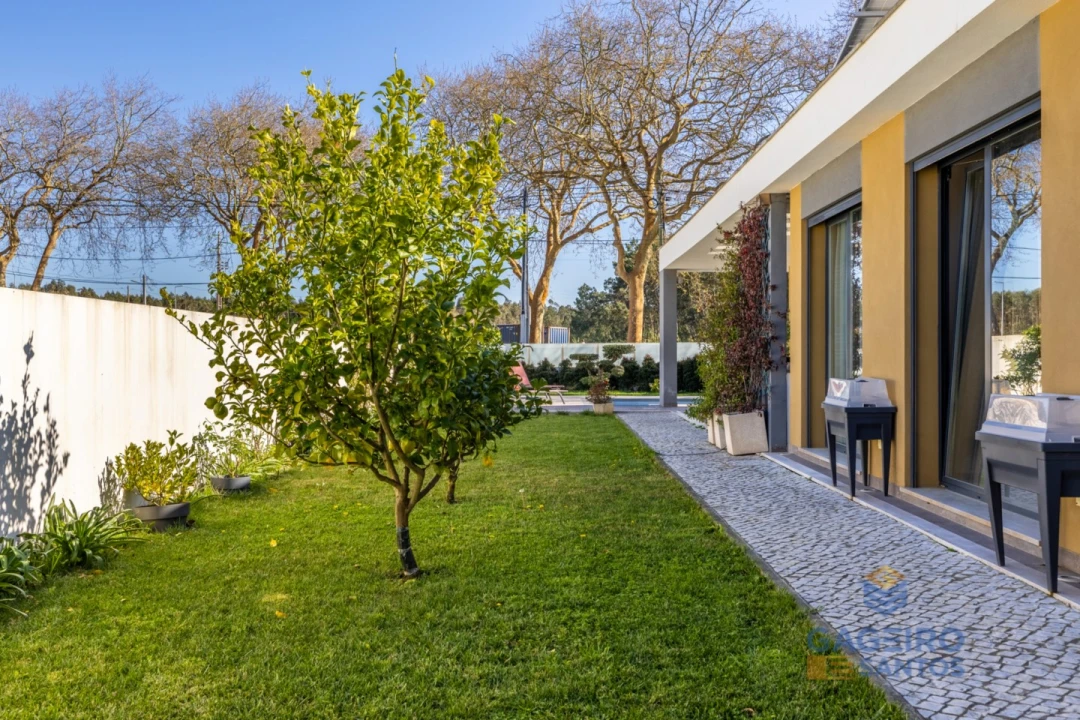 Moradia T3 para Venda em Foz do Arelho Foto 47