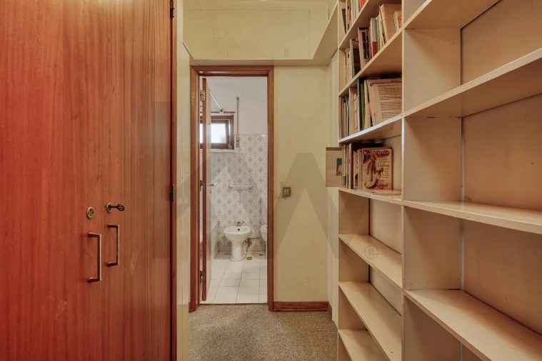 Apartamento T2 para Venda em Carcavelos e Parede Foto 13