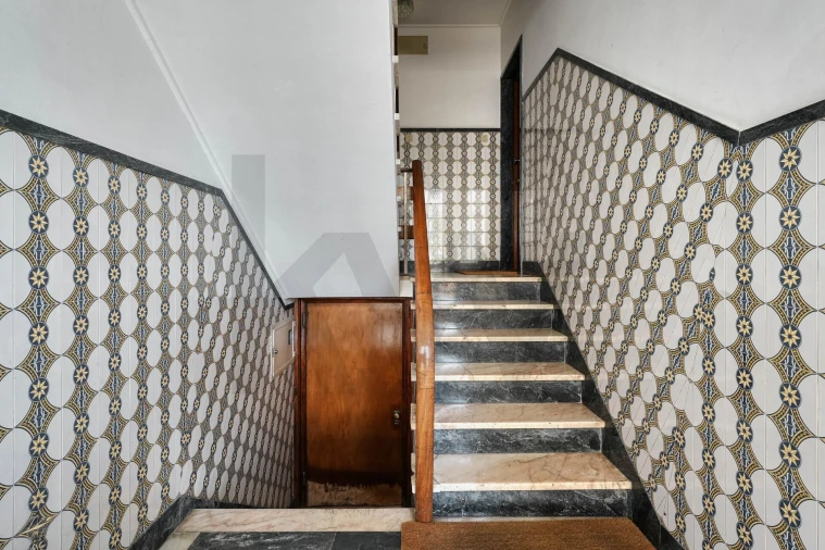 Apartamento T2 para Venda em Carcavelos e Parede Foto 24