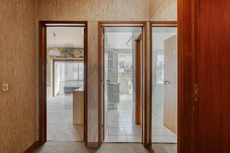 Apartamento T2 para Venda em Carcavelos e Parede Foto 20