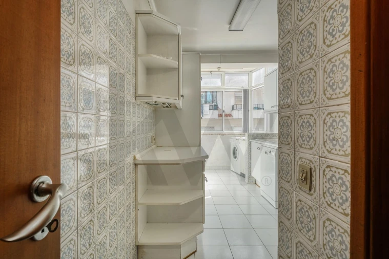 Apartamento T2 para Venda em Carcavelos e Parede Foto 21