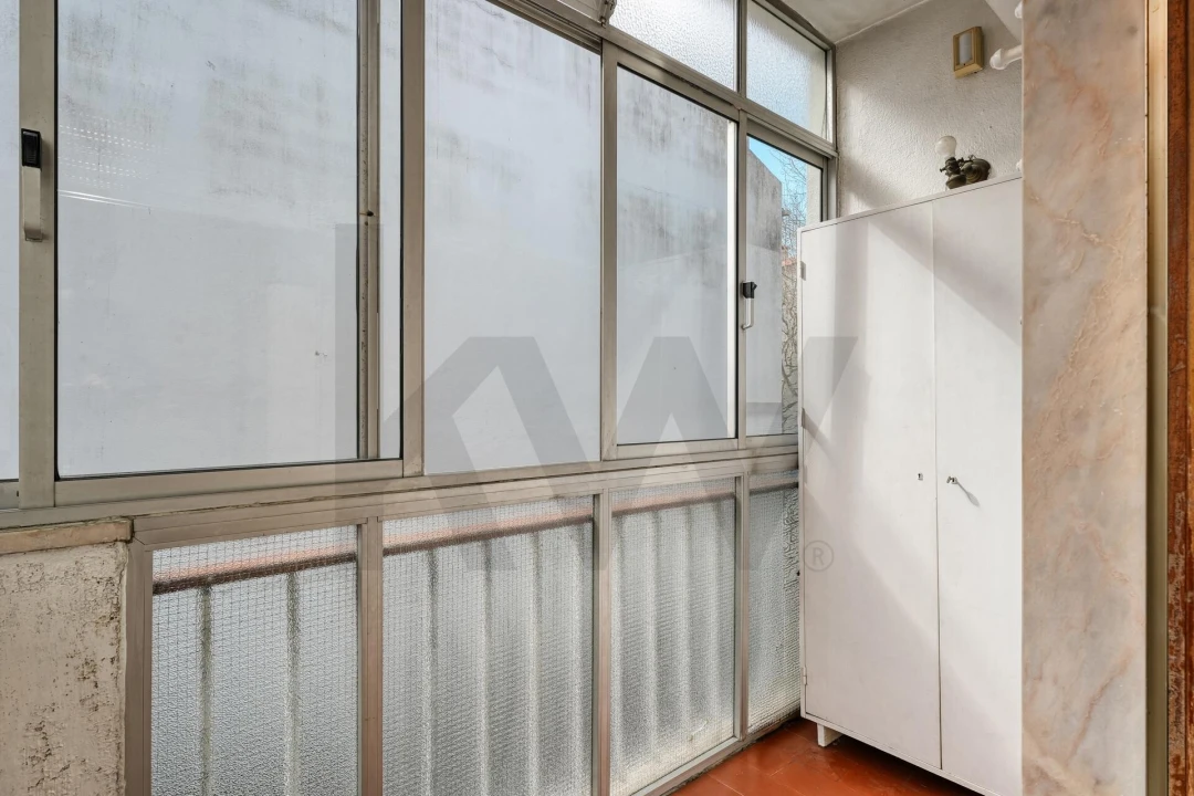 Apartamento T2 para Venda em Carcavelos e Parede Foto 18