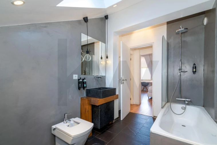 Apartamento T3 para Arrendamento em Santa Maria Maior Foto 24