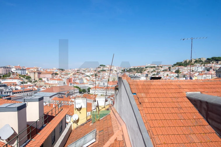 Apartamento T3 para Arrendamento em Santa Maria Maior Foto 30