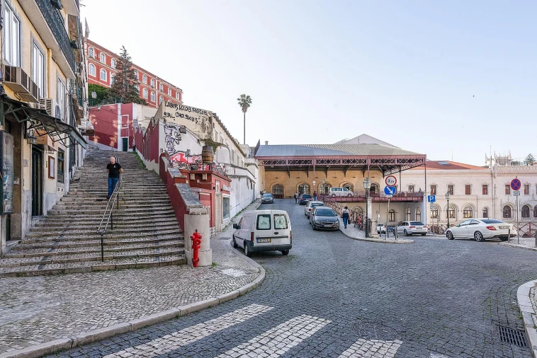 Apartamento T3 para Arrendamento em Santa Maria Maior Foto 36