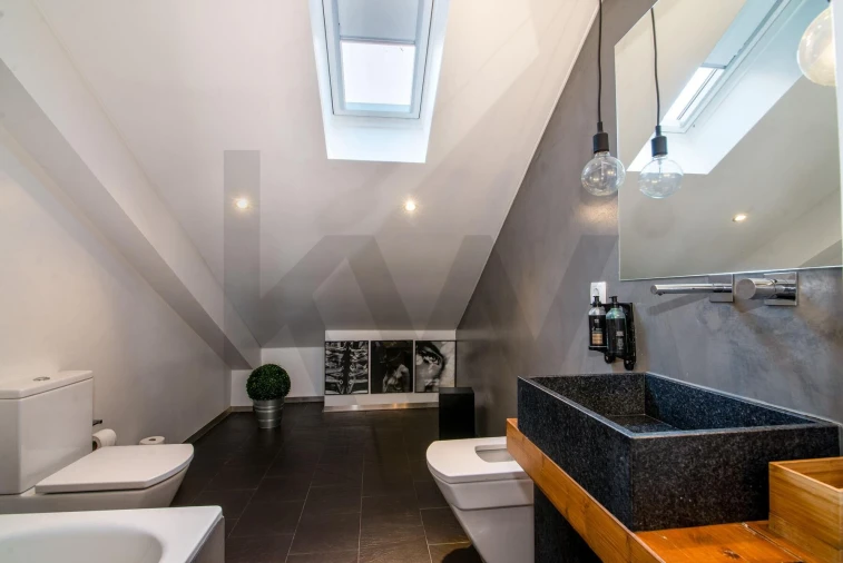 Apartamento T3 para Arrendamento em Santa Maria Maior Foto 25