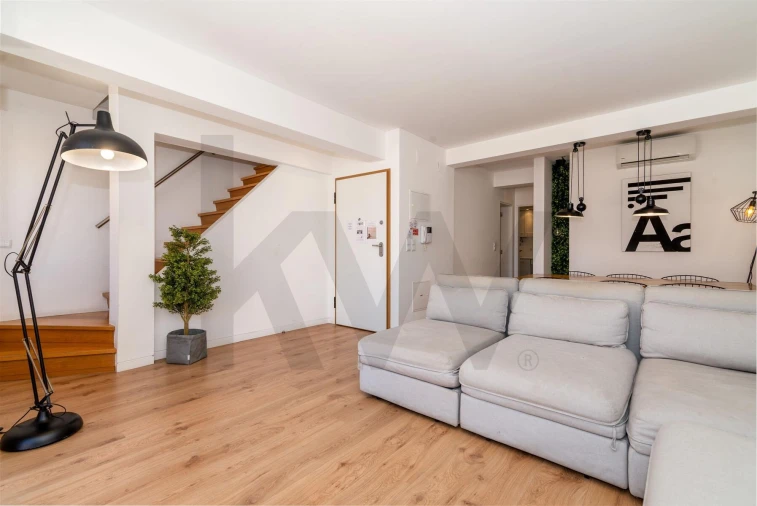 Apartamento T3 para Arrendamento em Santa Maria Maior Foto 3