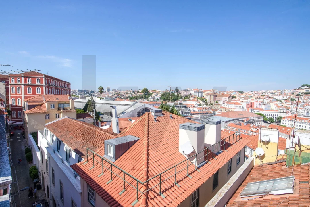 Apartamento T3 para Arrendamento em Santa Maria Maior Foto 28