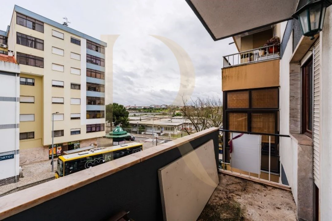 Apartamento T3 para Venda em Amora Foto 5