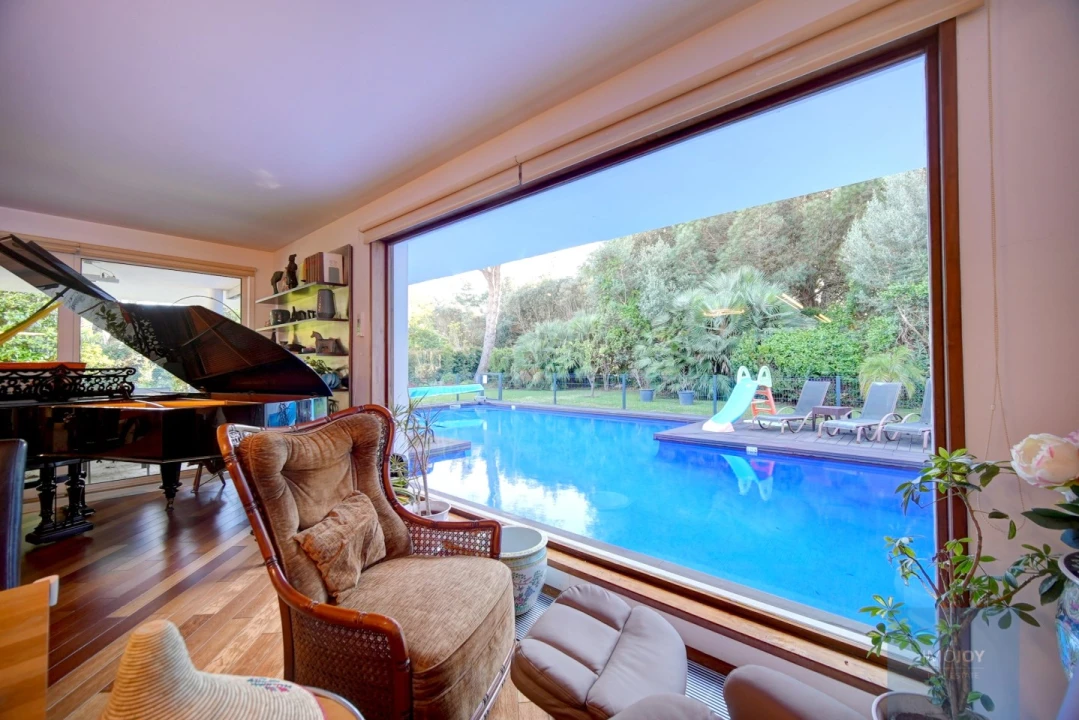 Moradia T8 para Arrendamento em Santa Maria e São Miguel, São Martinho, São Pedro Penaferrim Foto 2