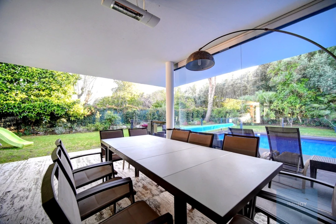 Moradia T8 para Arrendamento em Santa Maria e São Miguel, São Martinho, São Pedro Penaferrim Foto 39