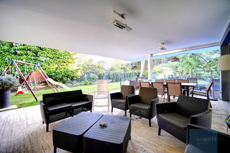 Moradia T8 para Arrendamento em Santa Maria e São Miguel, São Martinho, São Pedro Penaferrim Foto 40