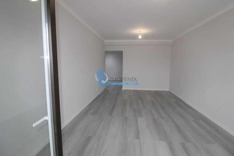 Apartamento T2 para Venda em Quarteira Foto 6