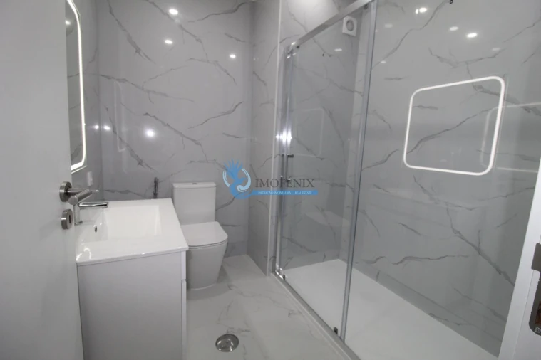 Apartamento T2 para Venda em Quarteira Foto 7