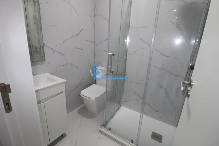 Apartamento T2 para Venda em Quarteira Foto 9