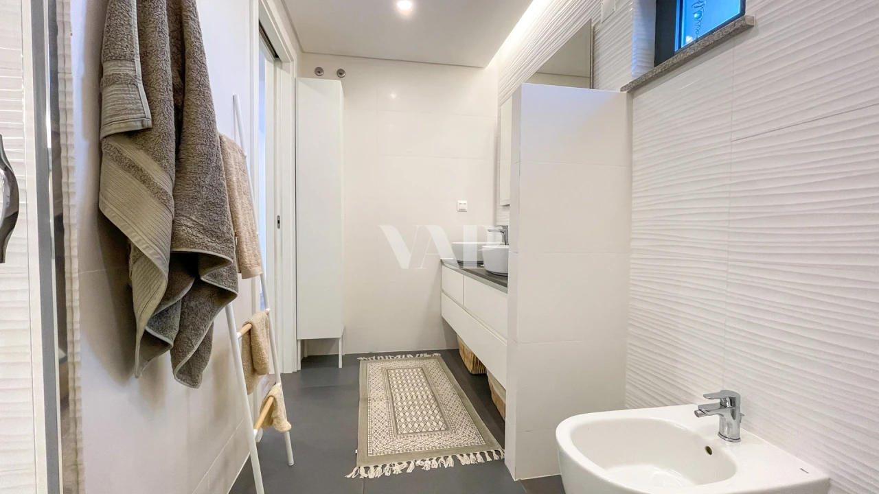 Apartamento T2 para Venda em Faro (Sé e São Pedro) Foto 19