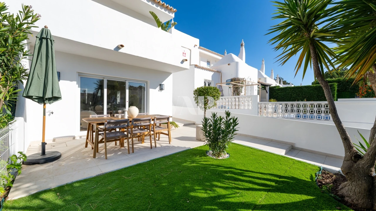 Moradia T3 para Venda em Almancil Foto 10