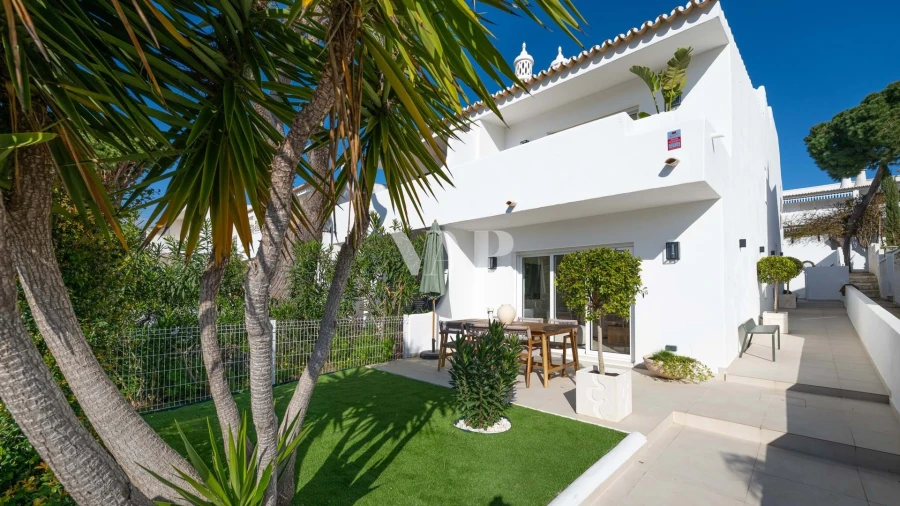 Moradia T3 para Venda em Almancil Foto 1