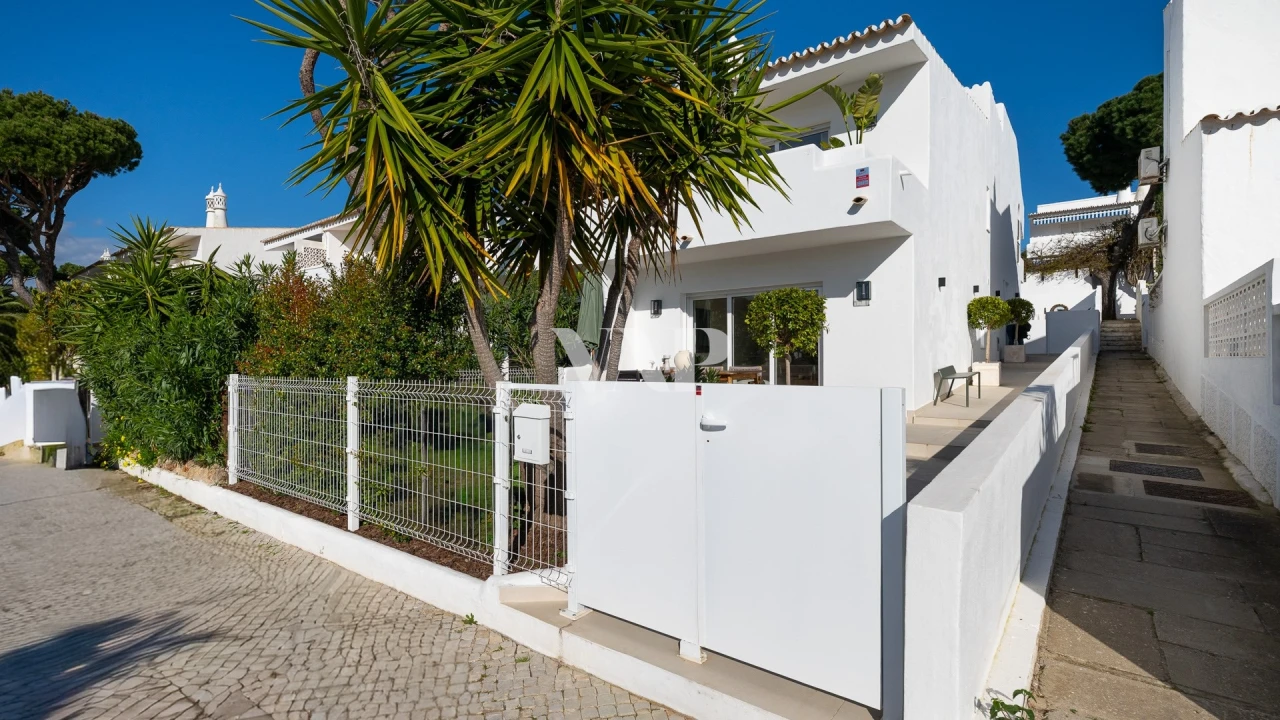 Moradia T3 para Venda em Almancil Foto 42