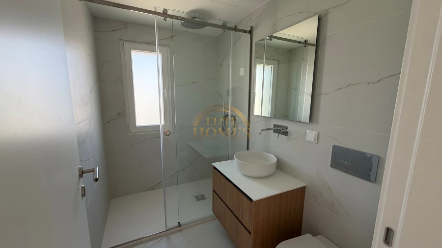 Moradia T4 para Venda em Rio de Mouro Foto 13