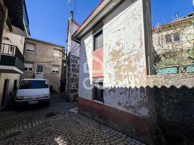 Moradia T1 para Venda em Repeses e São Salvador Foto 7